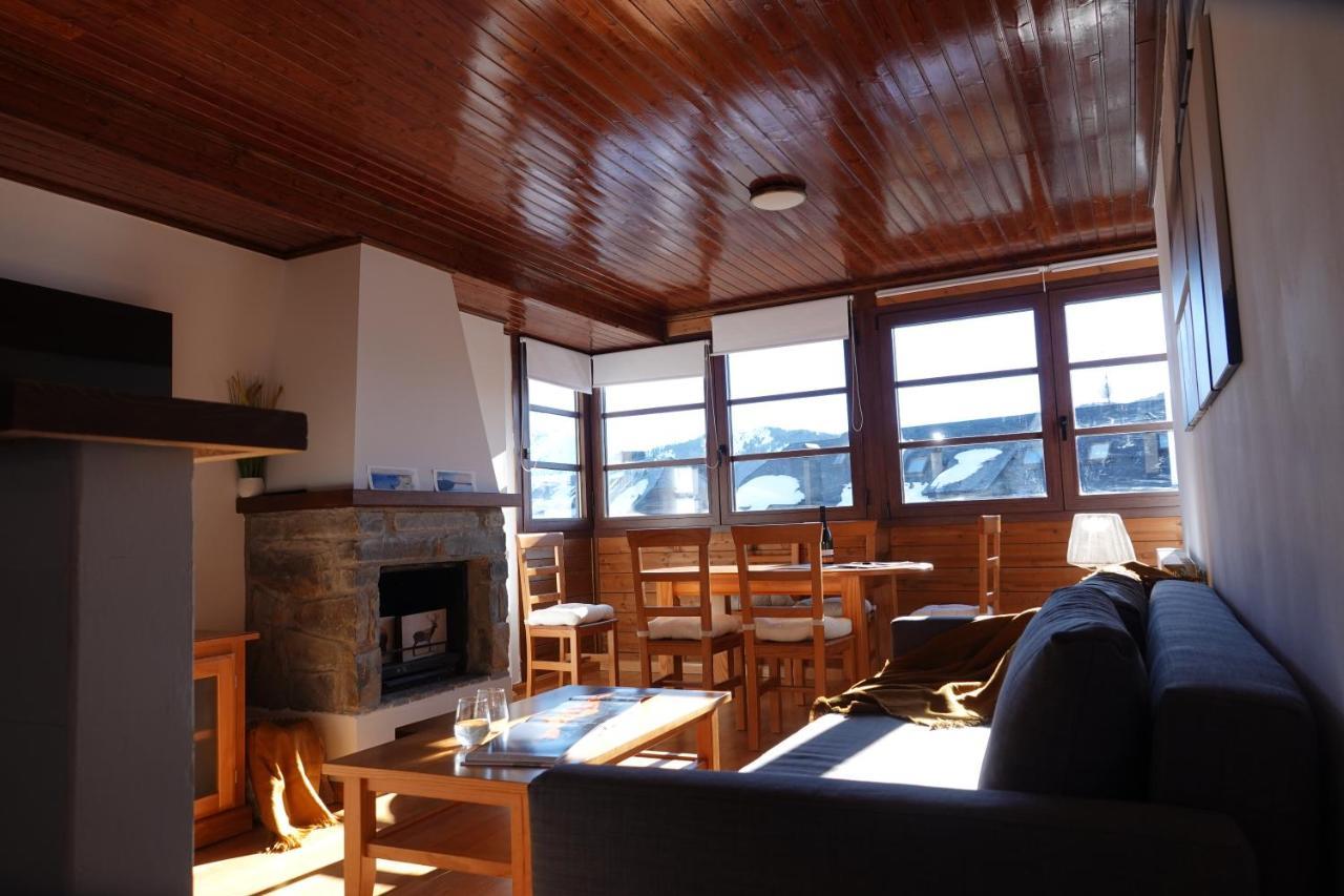 Stone Garaje Cubierto Y Trastero Pirineos360 Lejlighed Formigal Eksteriør billede